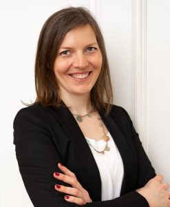 Mag. Julia Hackenberger, Steuerberatung